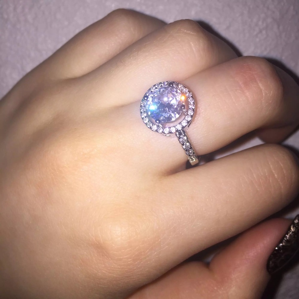 👏🏼CLEARANCE👏🏼S925 Sterling Sliver doing stud earring and ring - Picture 9 of 14